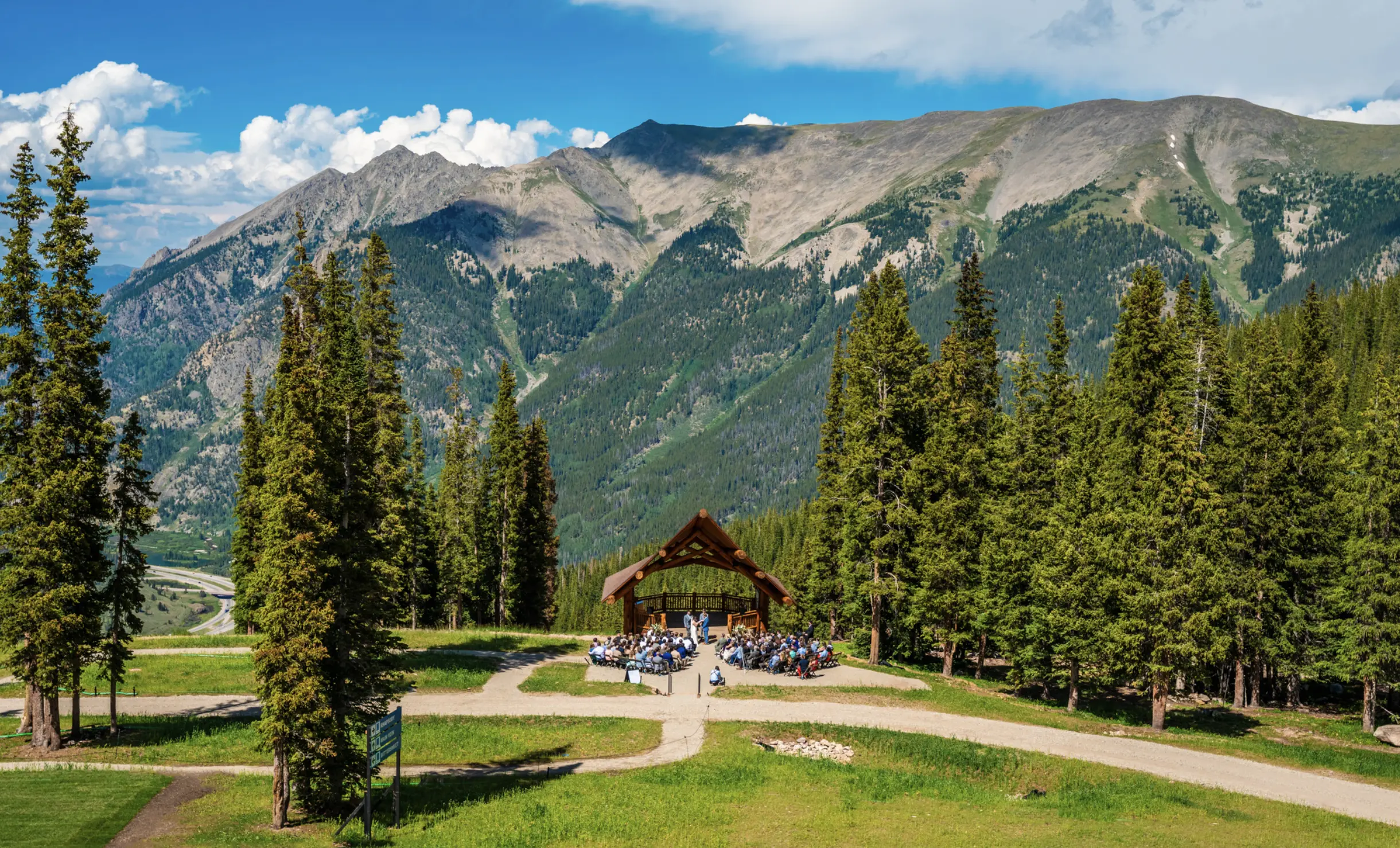 Aerie wedding panoramic shot