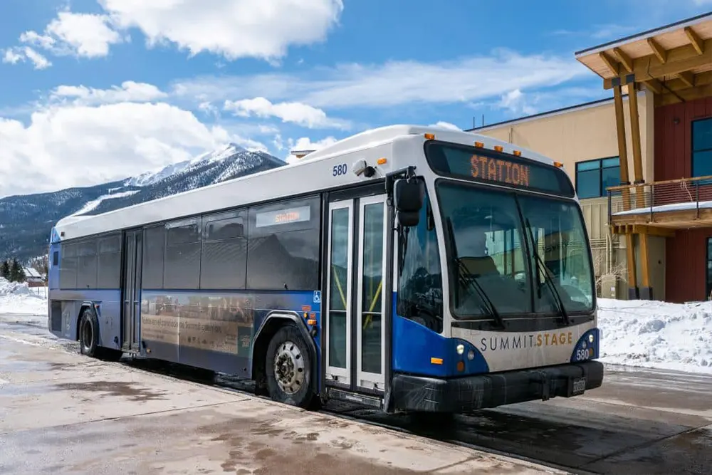 summit stage bus in frisco